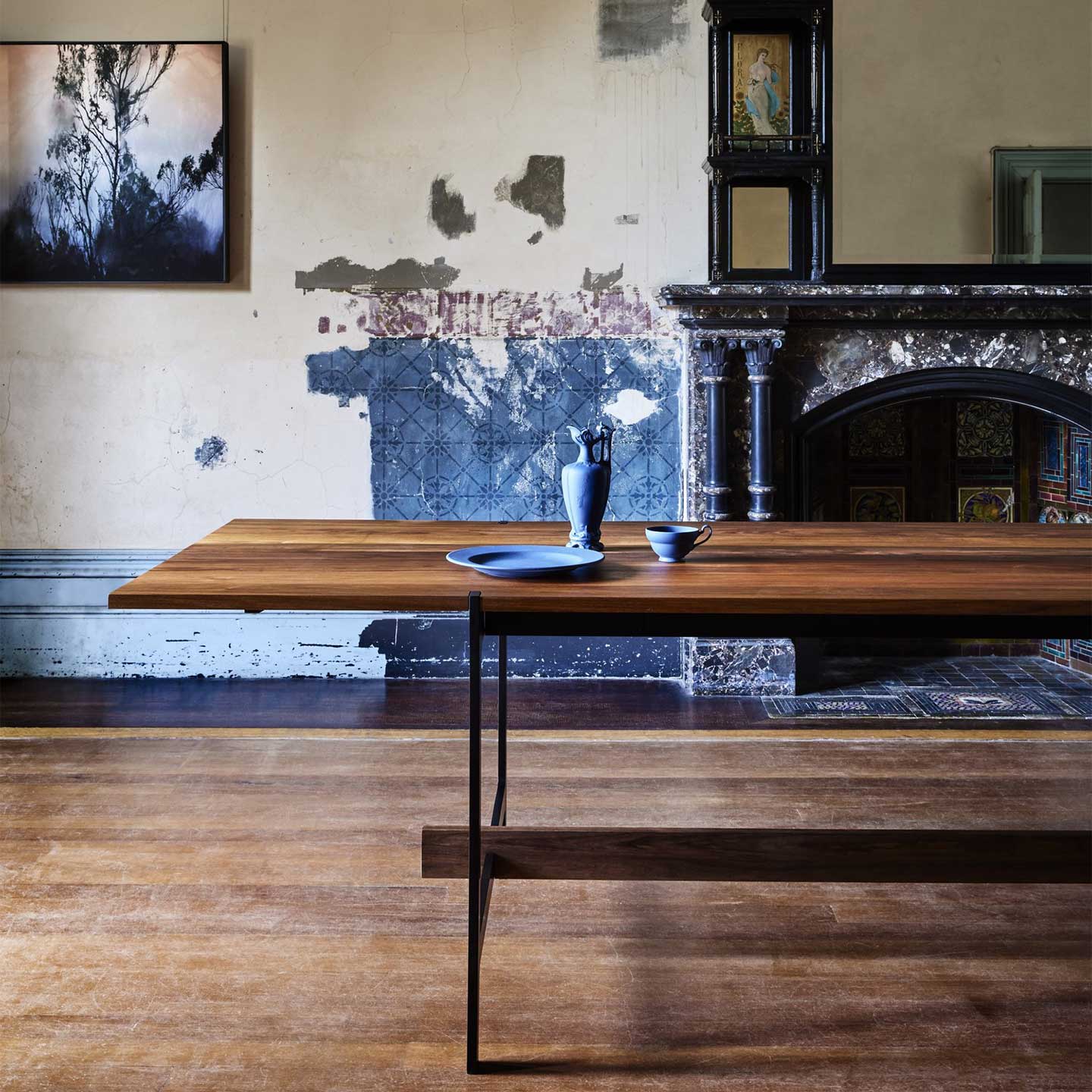 Innate Dining Table