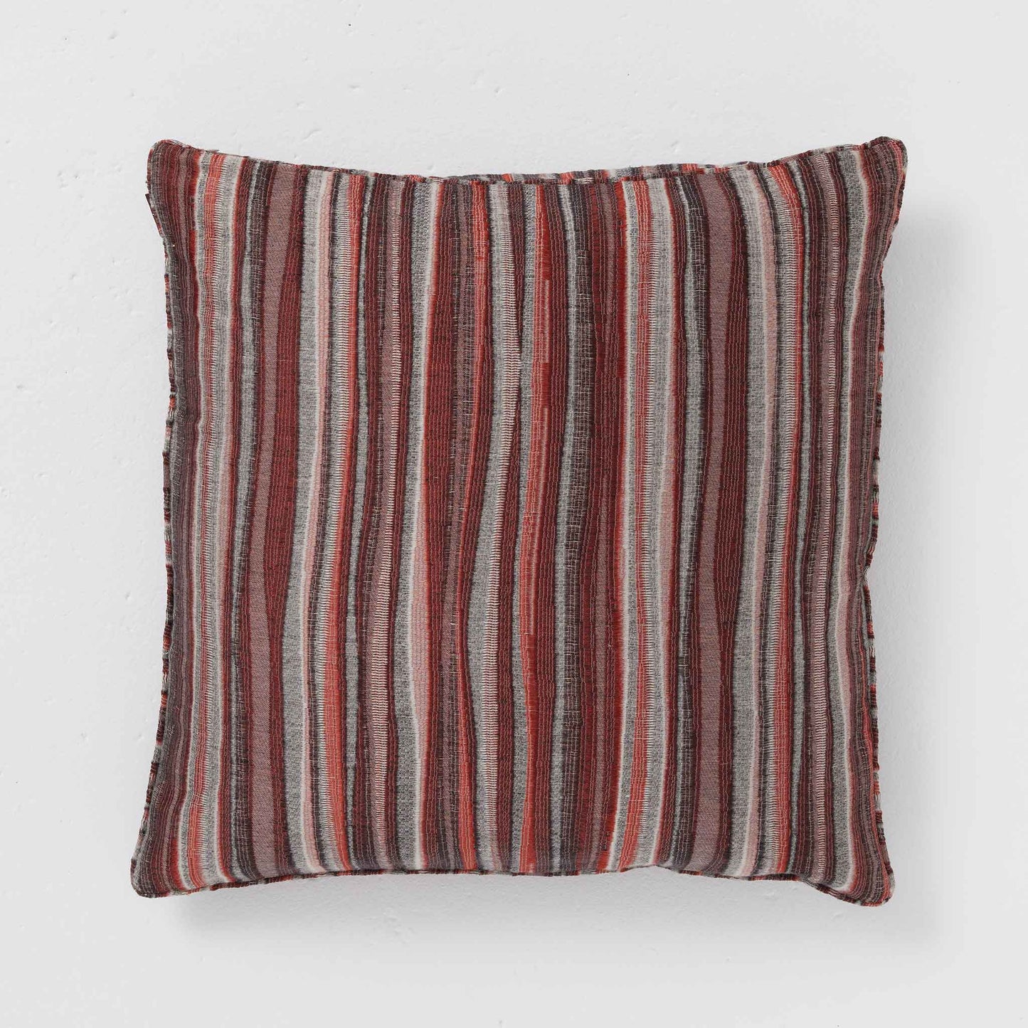 Striation Reverse cushion