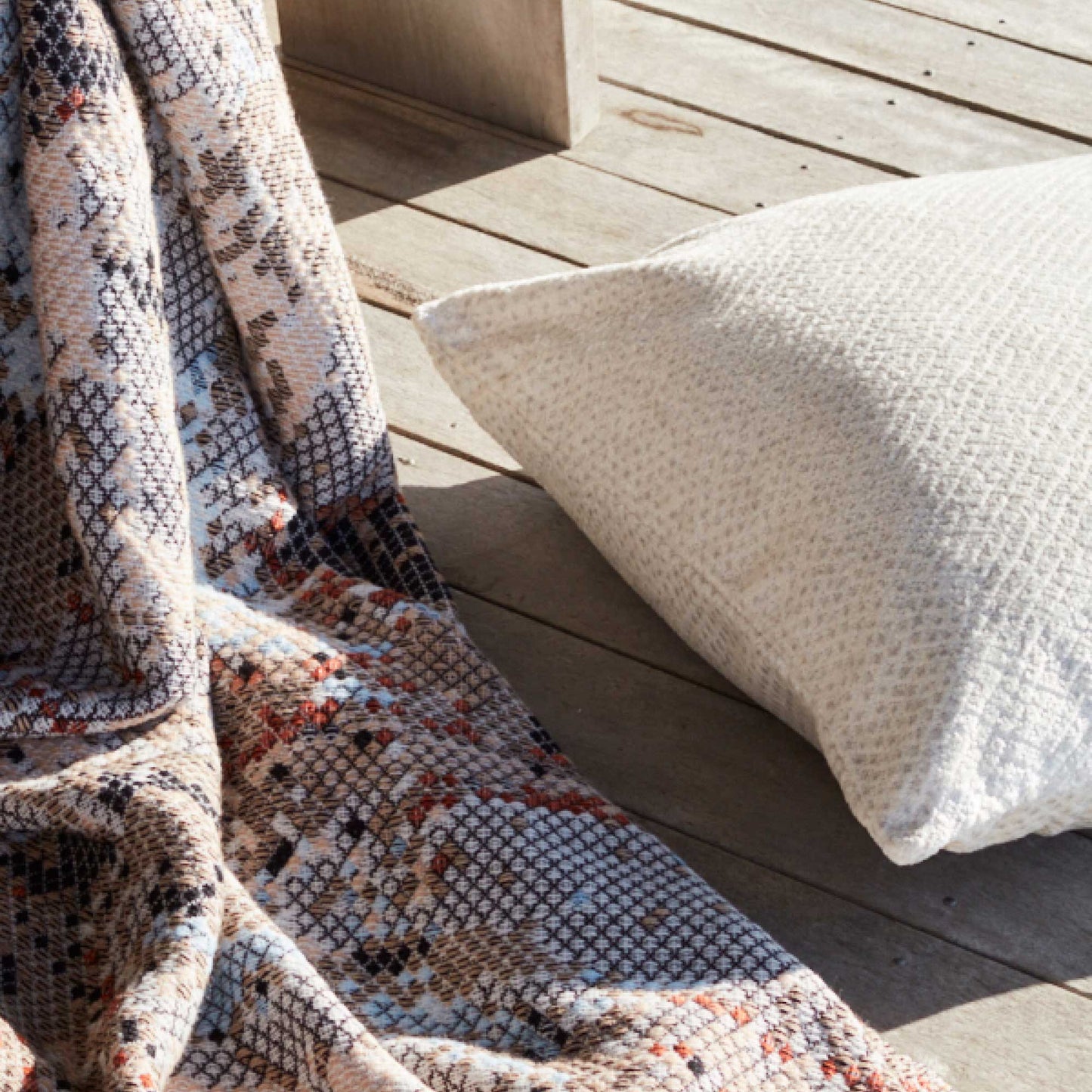 Banksia cushion in Silver